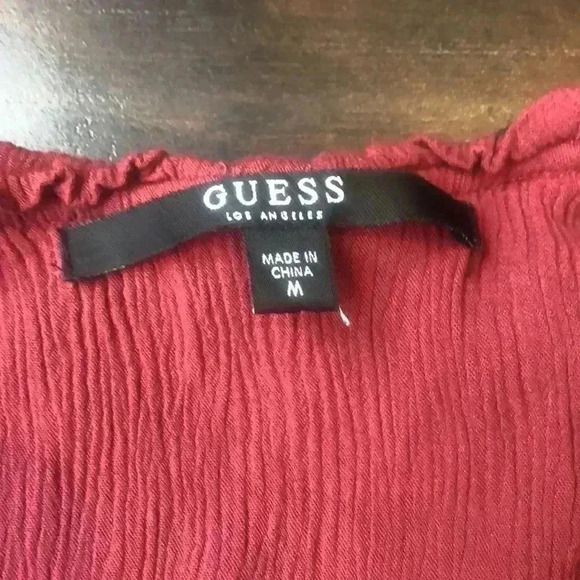 🌸3/$30🌸GUESS | Mauve bohemian cold shoulder top - Picture 8 of 10
